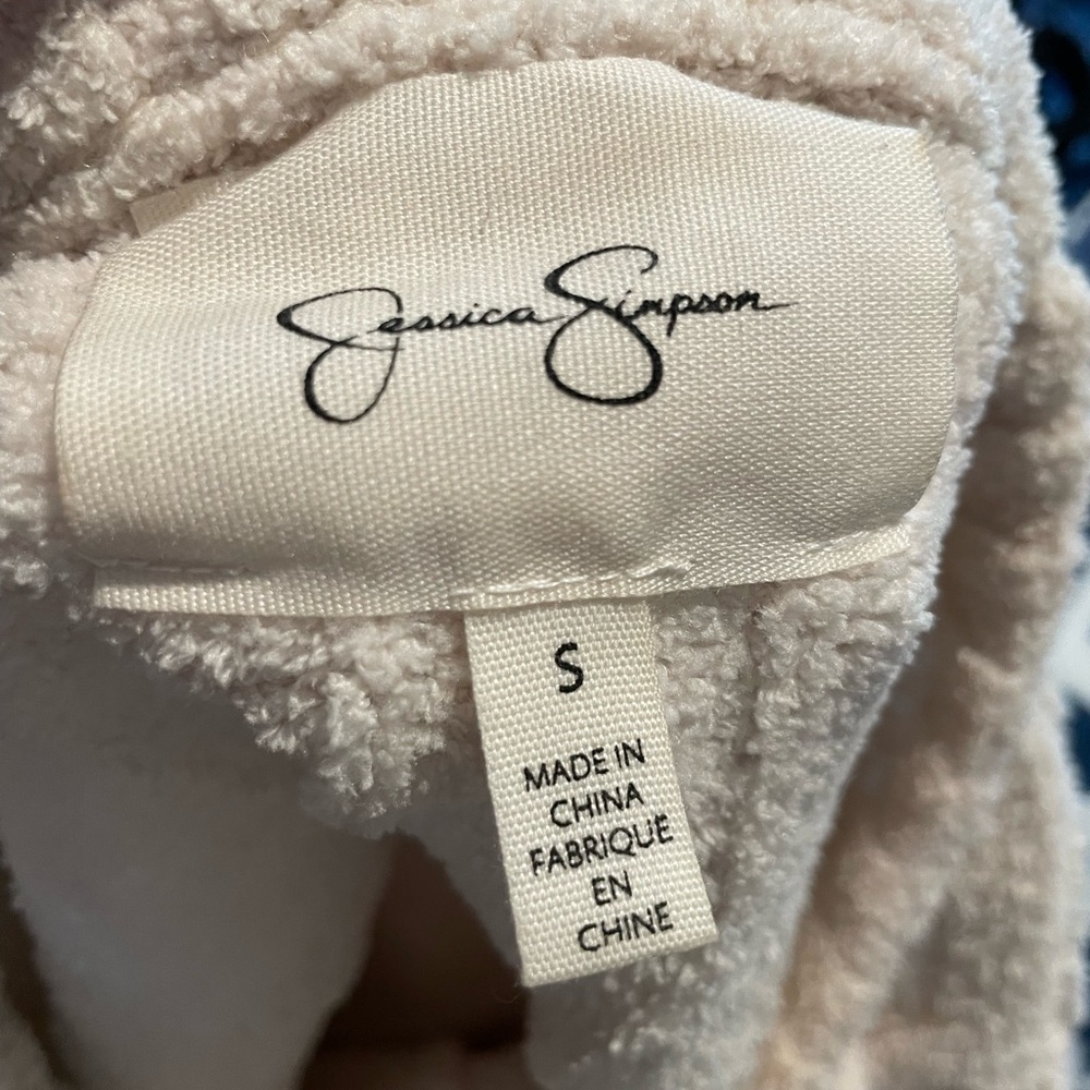 Jessica Simpson sweater - Picture 4 of 4